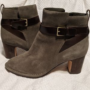 Clarks Spiced River suede boots grey sz9.5 $30